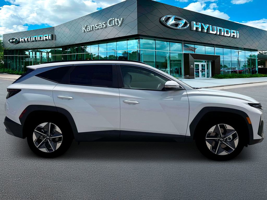 New 2026 Hyundai Tucson SEL FWD image 9