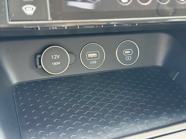 Used 2026 Genesis G70 2.5T RWD image 18