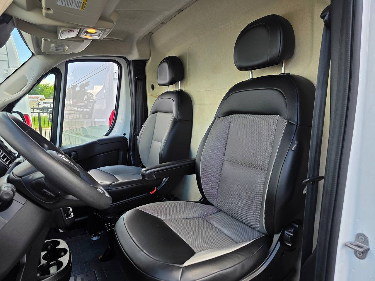 Used 2023 RAM ProMaster 1500 w/ Convenience Group FWD image 9