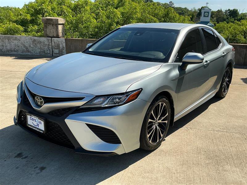 Used 2018 Toyota Camry SE FWD image 9