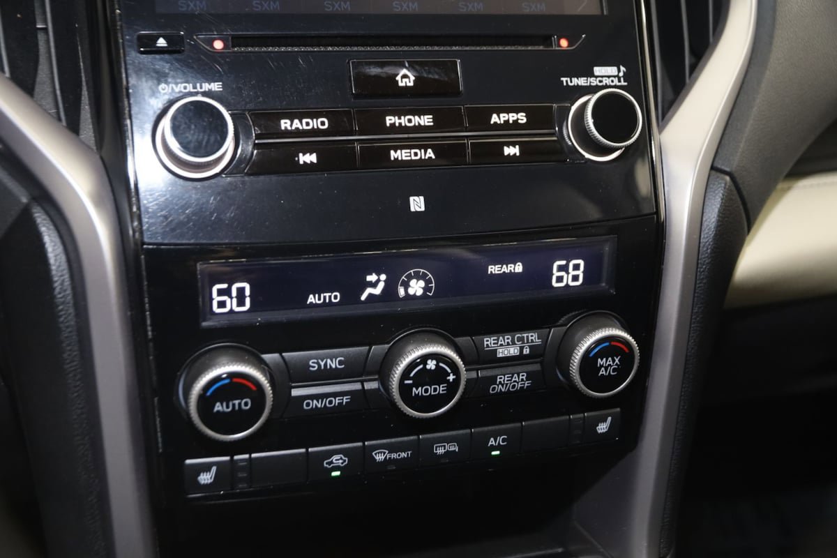Used 2020 Subaru Ascent Limited AWD/4WD image 30
