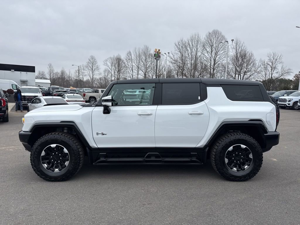 Used 2024 GMC Hummer EV 2X w/ Extreme Off-Road Package image 2