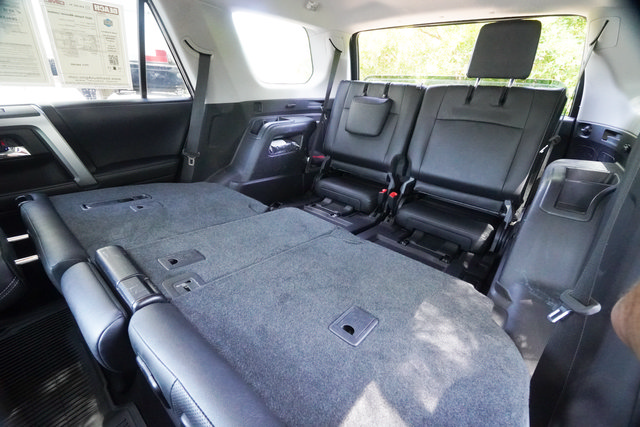 Used 2023 Toyota 4Runner Limited AWD/4WD image 27