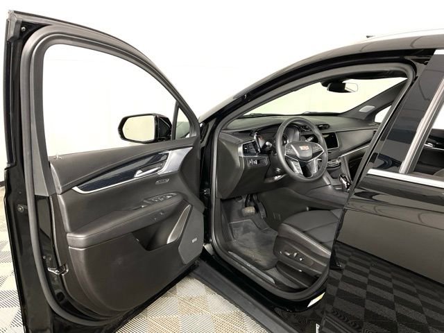 Certified 2025 Cadillac XT5 Premium Luxury image 24