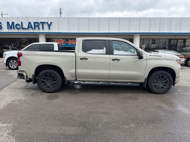 Used 2026 Chevrolet Silverado 1500 Custom w/ Turbomax Blackout Package image 2