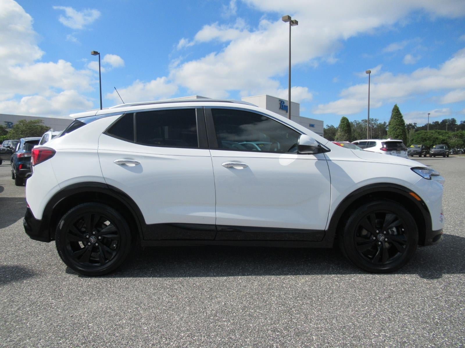 Used 2024 Buick Encore GX Sport Touring w/ Comfort Package FWD image 2