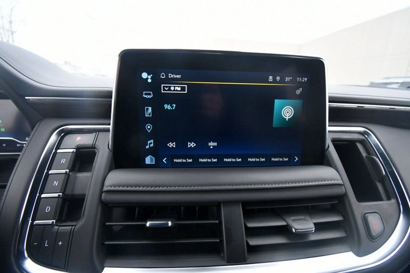 Used 2024 Chevrolet Suburban LT AWD/4WD image 27