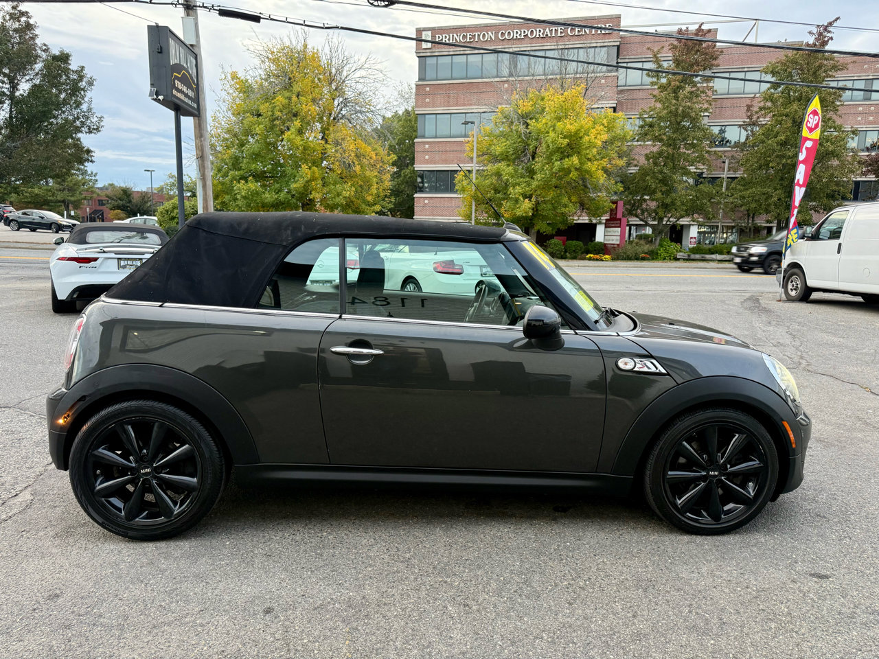 Used 2014 MINI Cooper S image 6