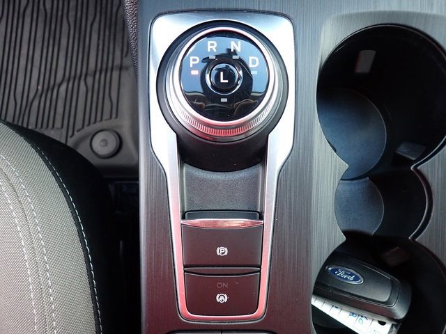 Used 2022 Ford Escape SE image 18