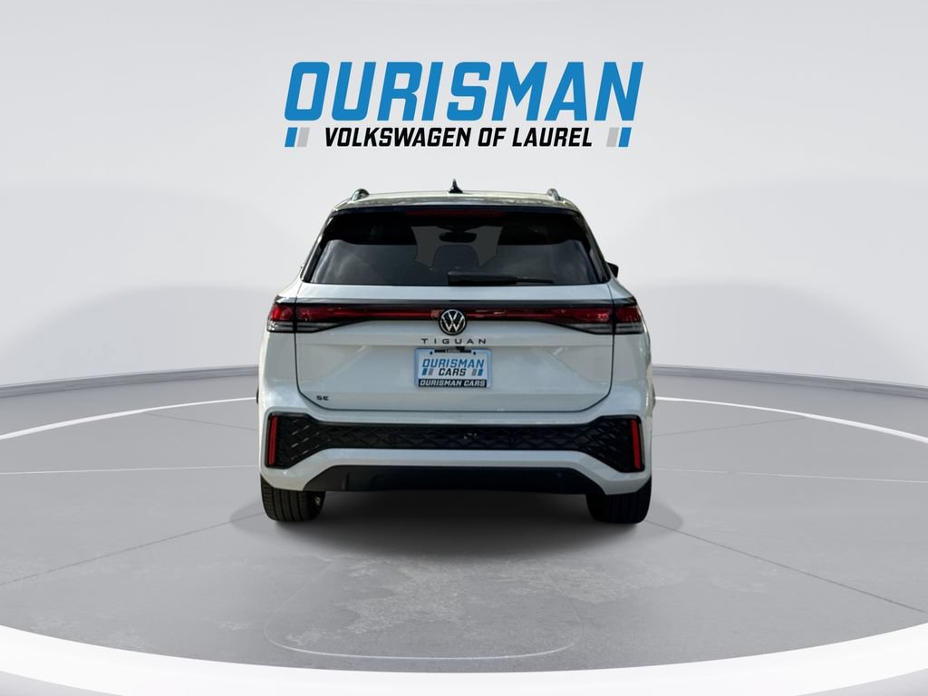 New 2026 Volkswagen Tiguan SE R-Line FWD image 7