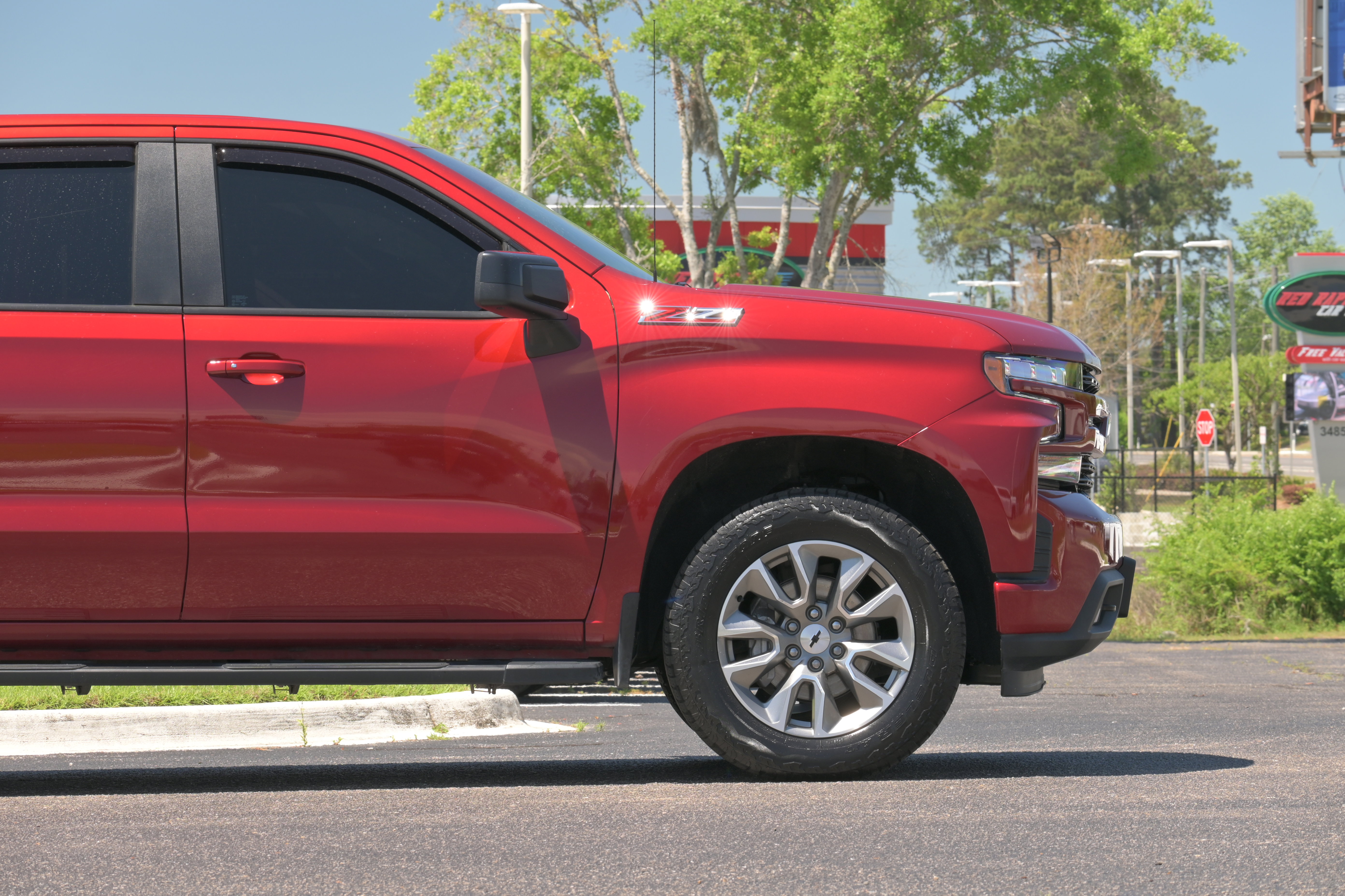 Used 2022 Chevrolet Silverado 1500 RST AWD/4WD image 6