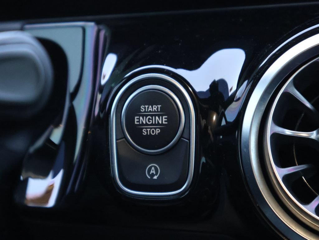 Used 2022 Mercedes-Benz GLA 45 AMG 4MATIC image 34