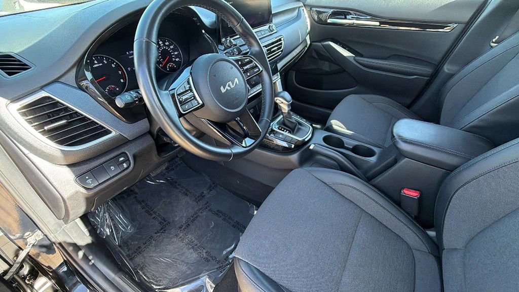 Used 2022 Kia Seltos S image 10