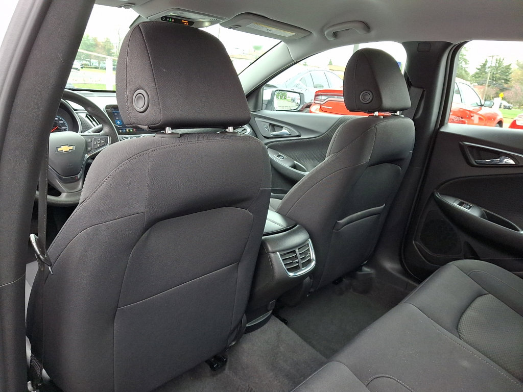 Used 2025 Chevrolet Malibu LT image 21
