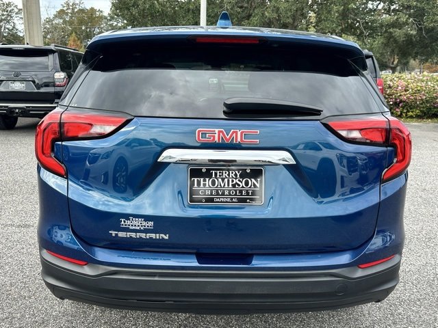 Used 2020 GMC Terrain SLE image 3