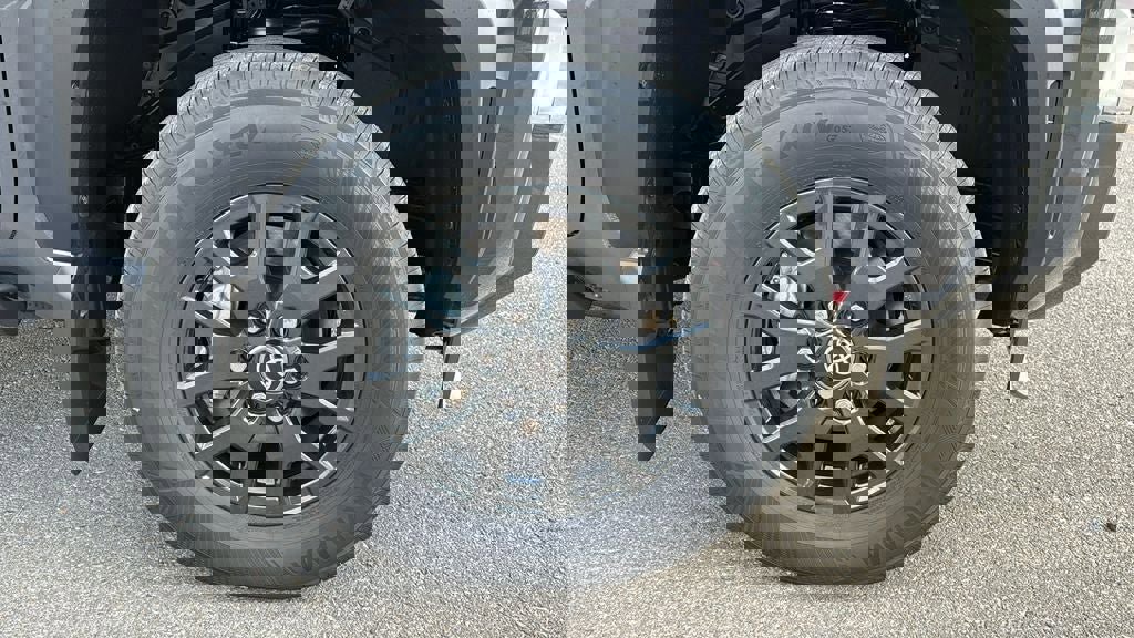 New 2026 Toyota 4Runner SR5 image 12