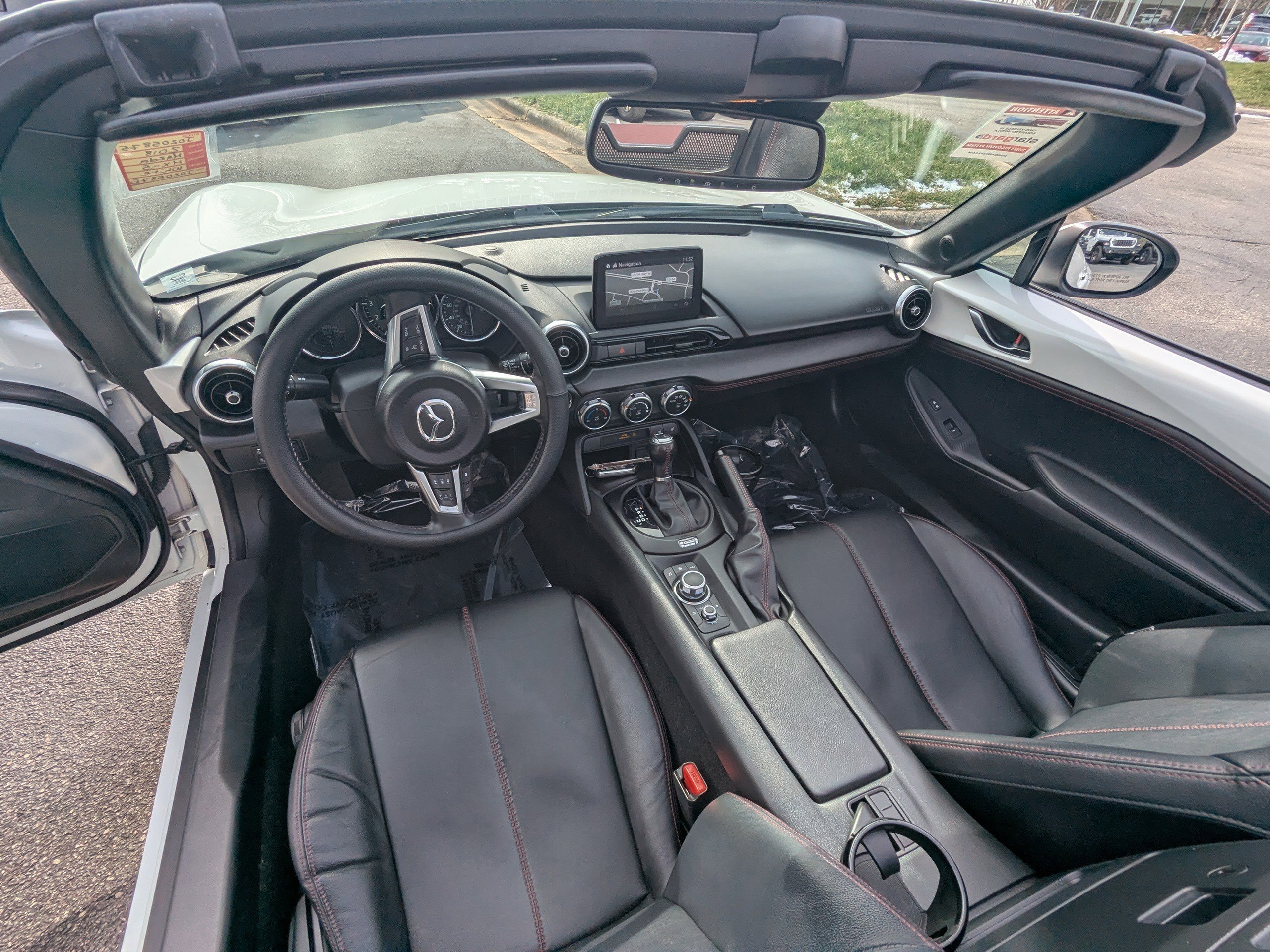 Used 2018 MAZDA MX-5 Miata Grand Touring image 11