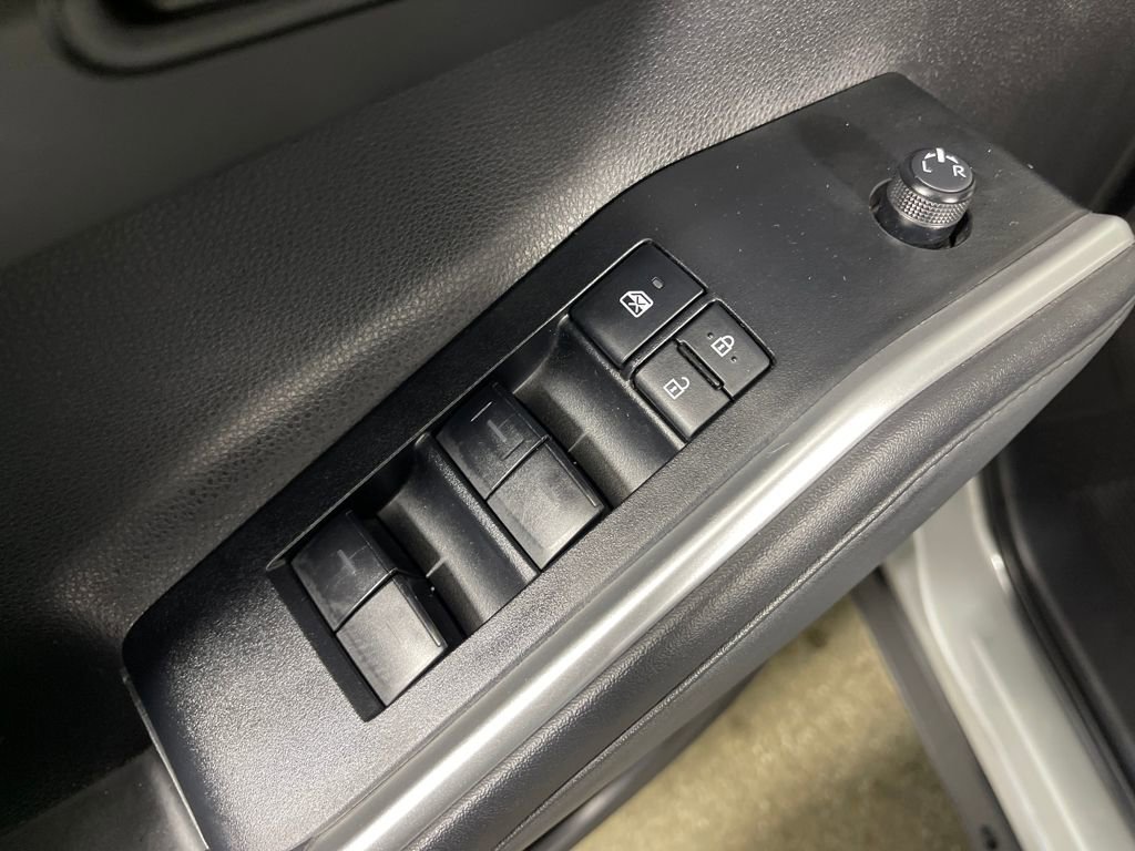 Certified 2025 Toyota Highlander LE image 16