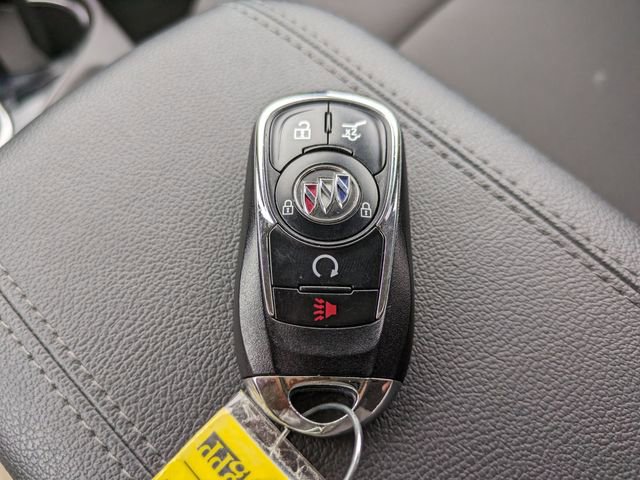 Used 2023 Buick Encore GX Select w/ Sport Touring Package FWD image 31