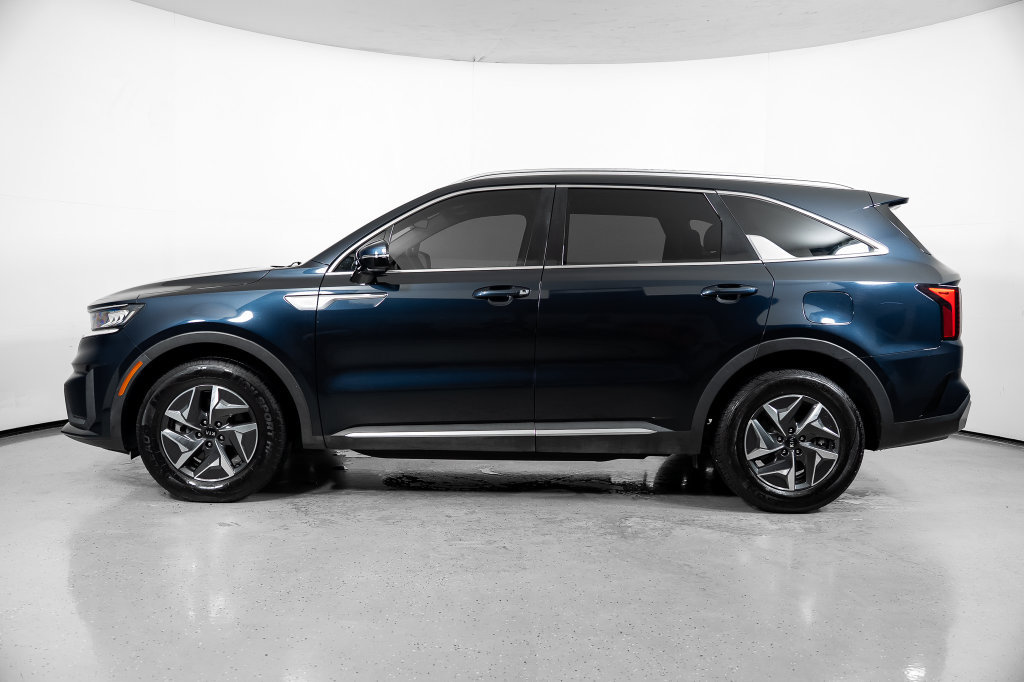 Used 2021 Kia Sorento S FWD image 13