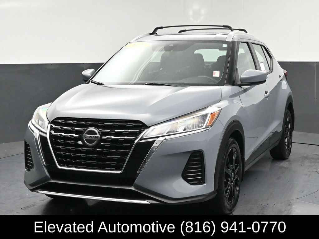 Used 2021 Nissan Kicks SV w/ Interior Electronics Package FWD image 3