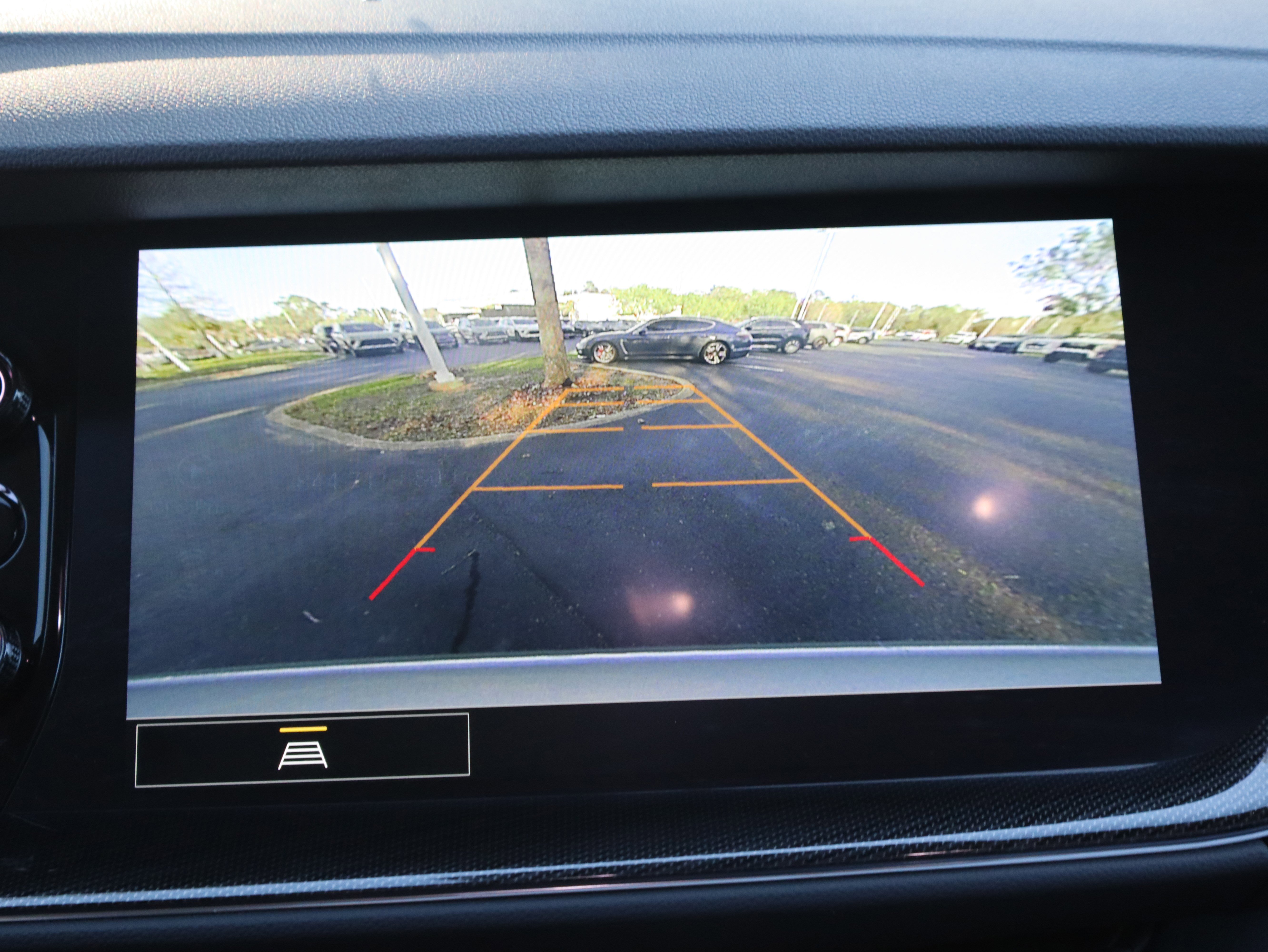 Used 2023 Buick Envision Essence w/ Sport Touring Package image 33