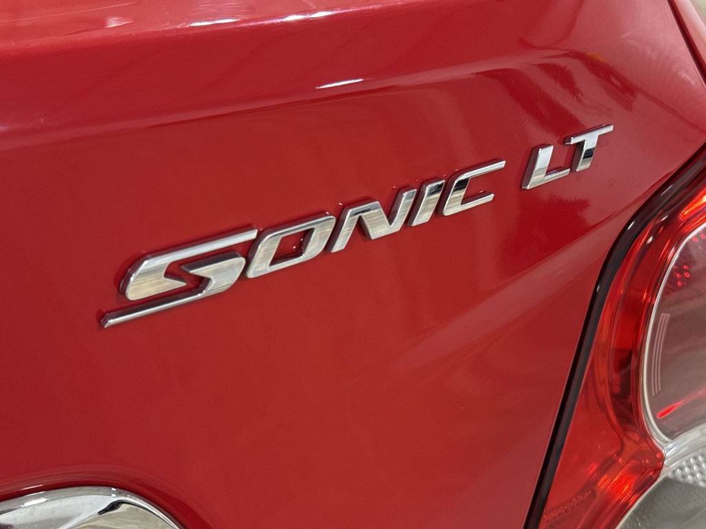 Used 2015 Chevrolet Sonic LT FWD image 24