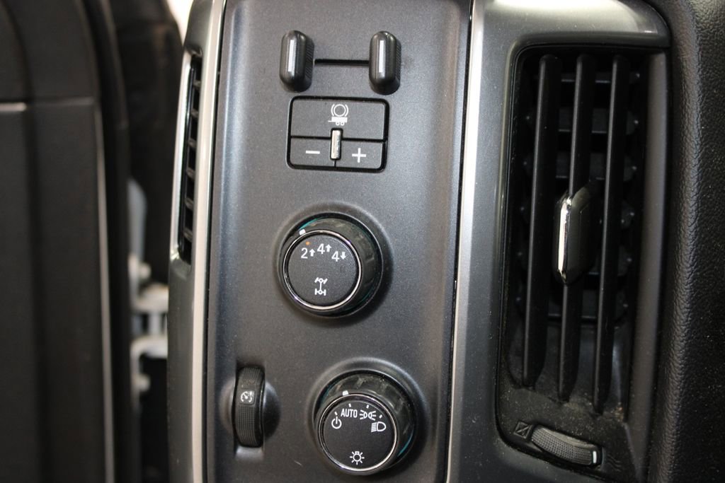 Used 2017 Chevrolet Silverado 2500 LT image 27