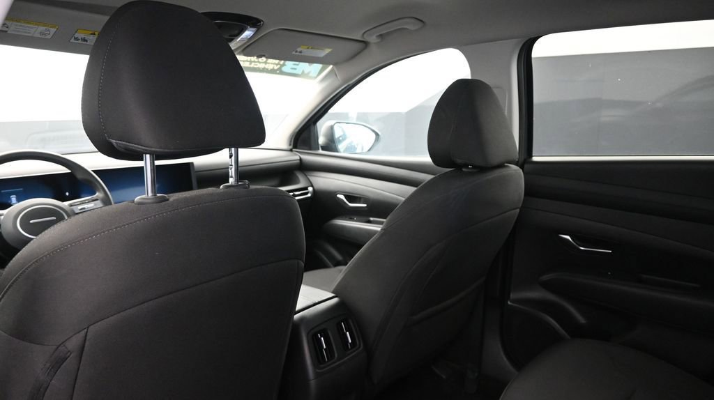 Used 2025 Hyundai Tucson SEL FWD image 21