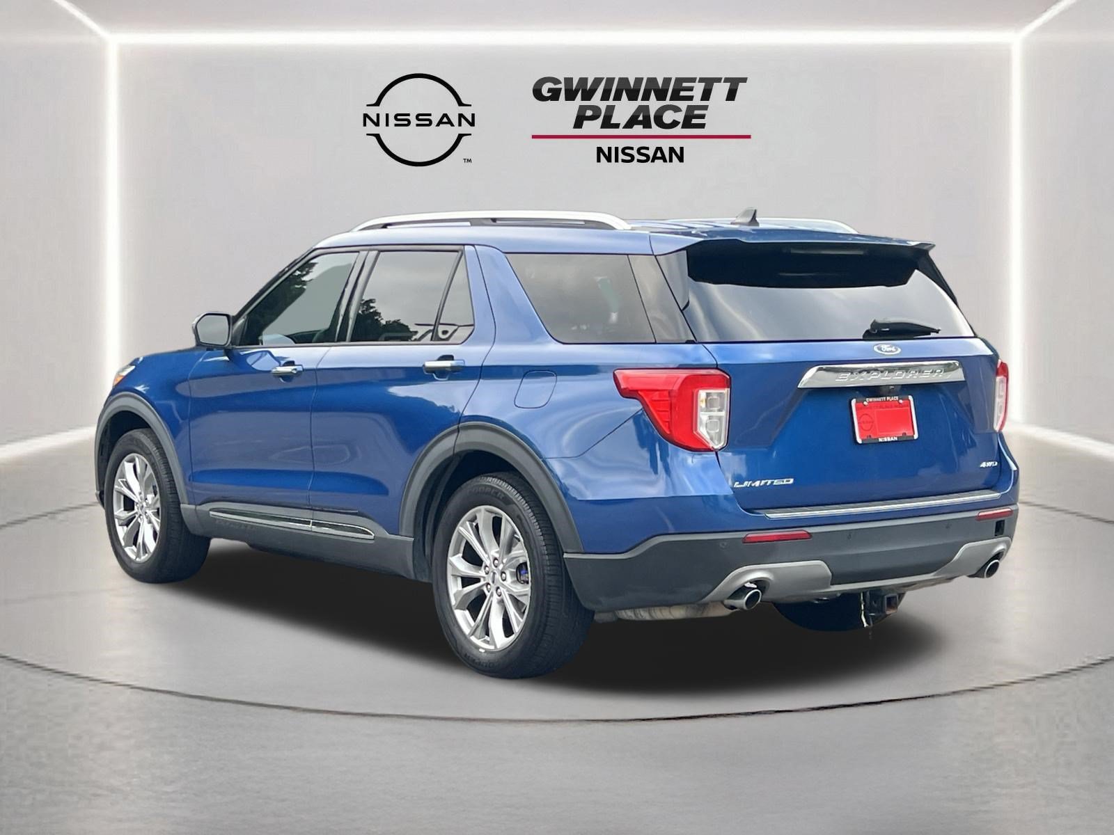 Used 2021 Ford Explorer Limited w/ Equipment Group 301A AWD/4WD image 22
