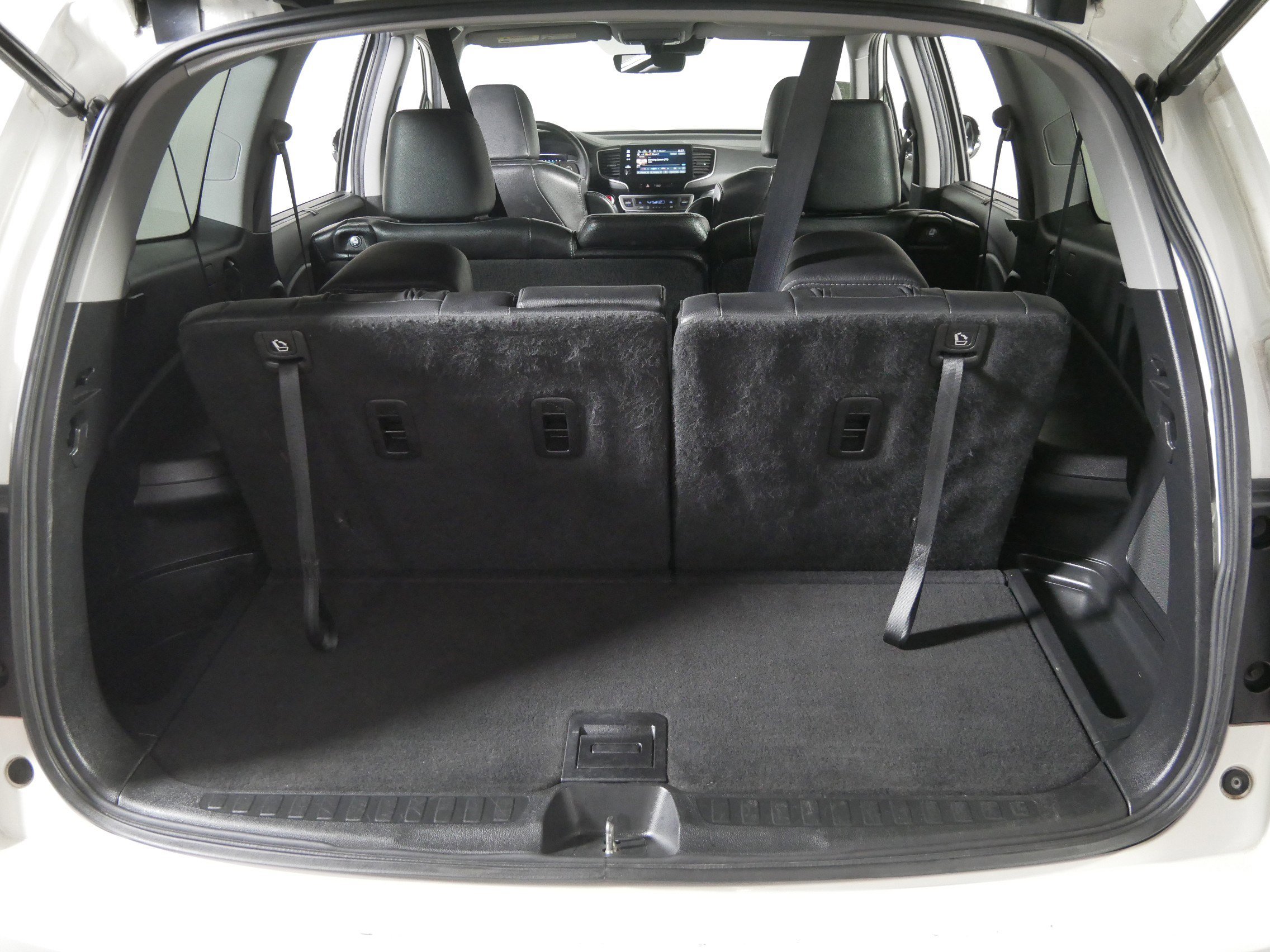 Used 2019 Honda Pilot Touring image 18