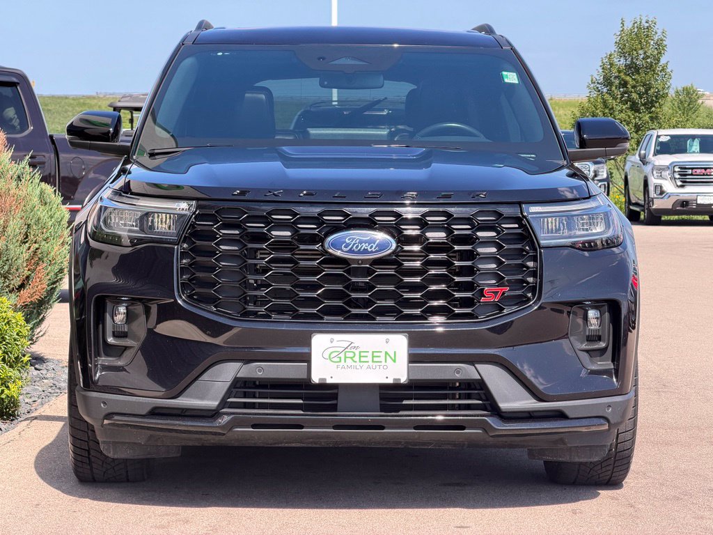 Used 2025 Ford Explorer ST AWD/4WD image 7