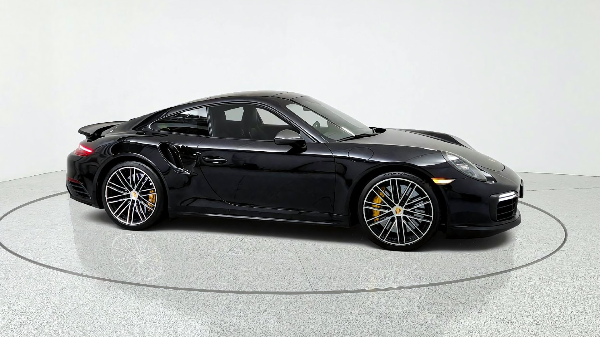 Used 2018 Porsche 911 Turbo AWD/4WD image 6