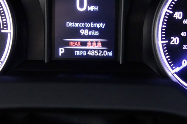 Used 2021 Toyota Venza LE image 25