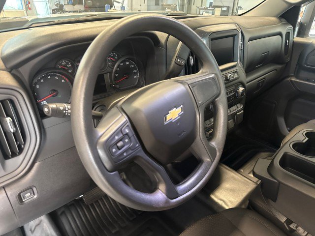 Used 2025 Chevrolet Silverado 2500 W/T AWD/4WD image 17