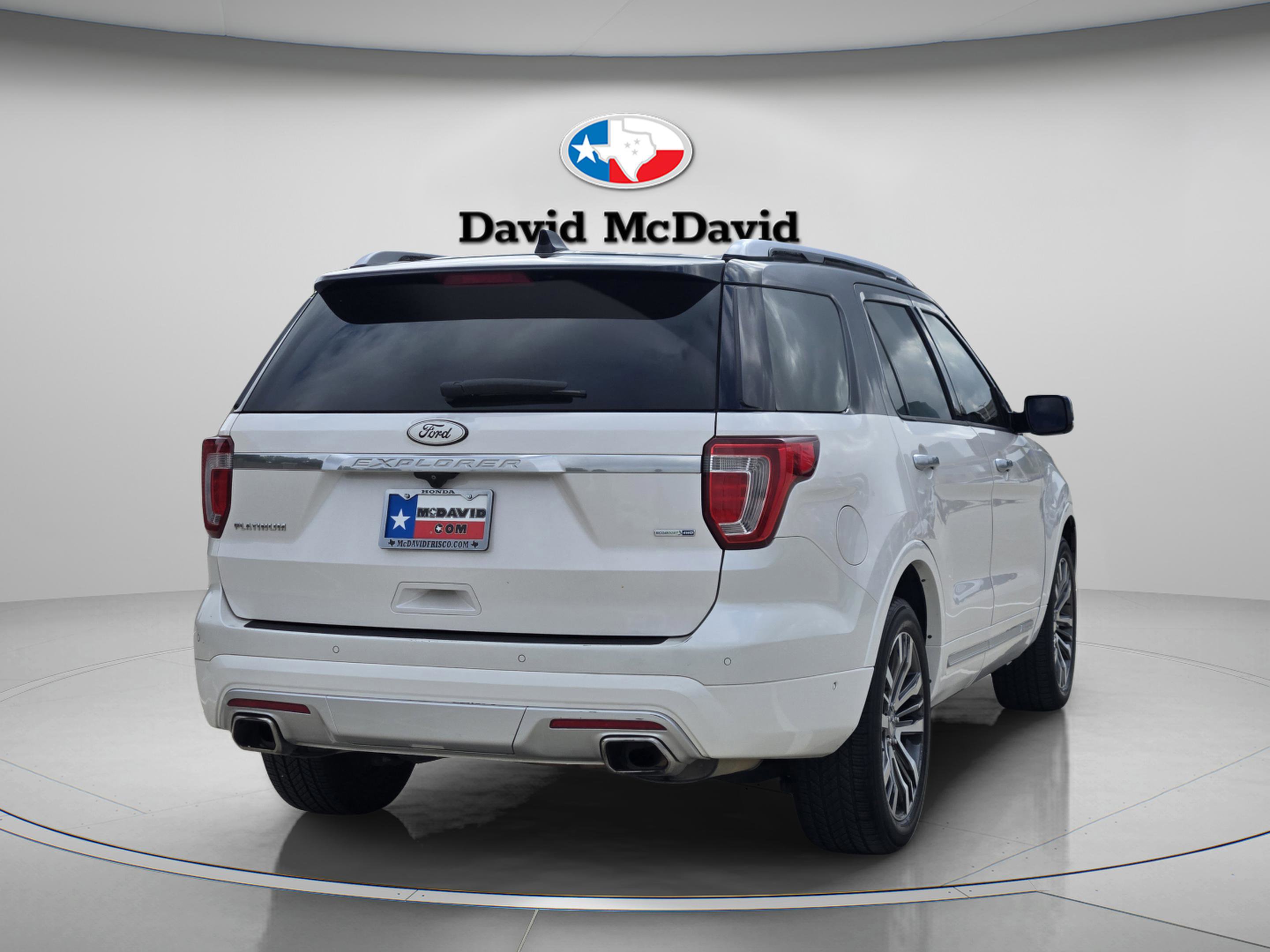 Used 2017 Ford Explorer Platinum AWD/4WD image 6