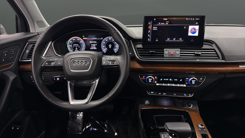 Used 2024 Audi Q5 e Premium Plus w/ Premium Plus Package AWD/4WD image 11