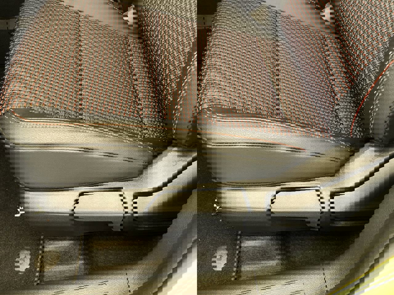 New 2026 Nissan Kicks SR w/ Cold Weather Package image 14