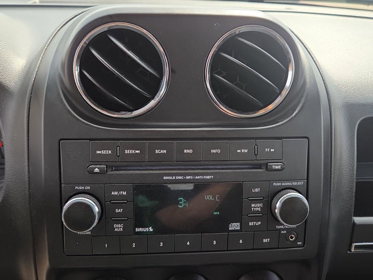 Used 2012 Jeep Compass Latitude image 21