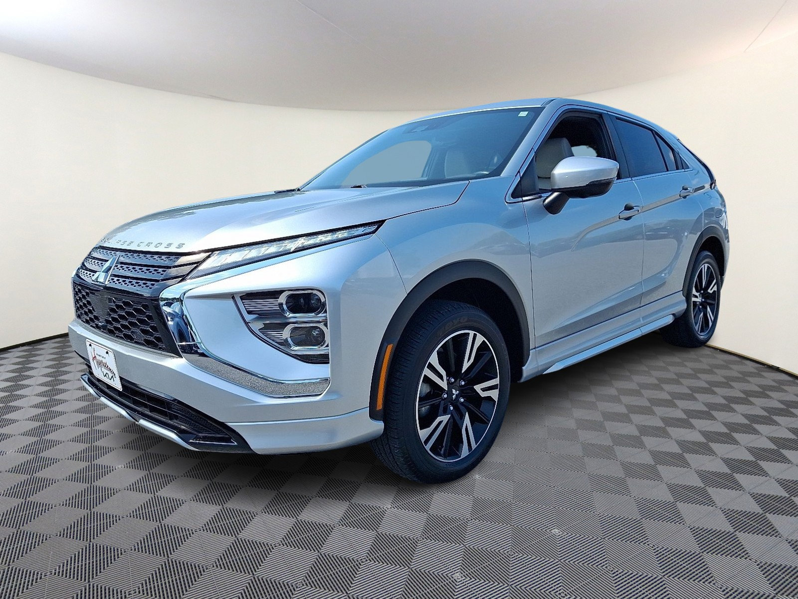 Used 2024 Mitsubishi Eclipse Cross SEL AWD/4WD image 3