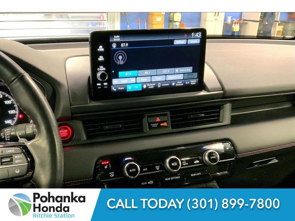 Used 2024 Honda Pilot TrailSport image 5