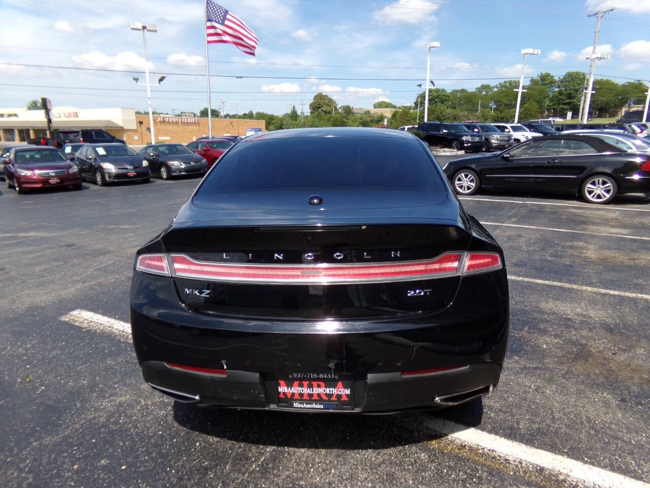 Used 2017 Lincoln MKZ Premiere FWD image 3