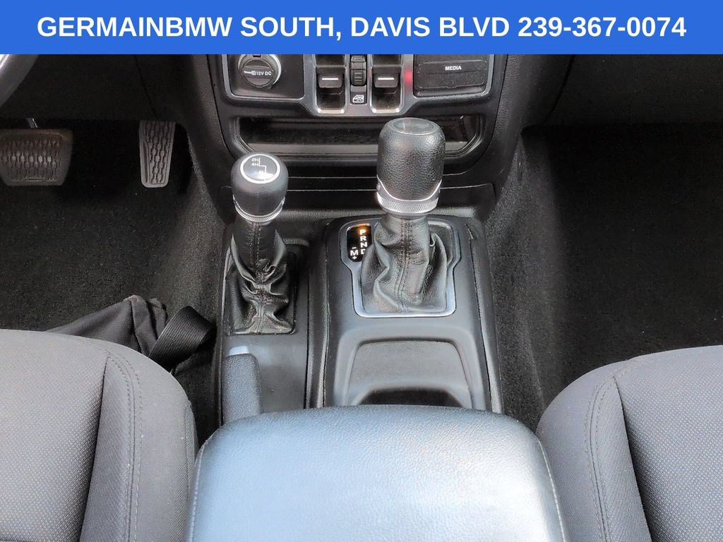 Used 2022 Jeep Wrangler Unlimited Sport AWD/4WD image 20