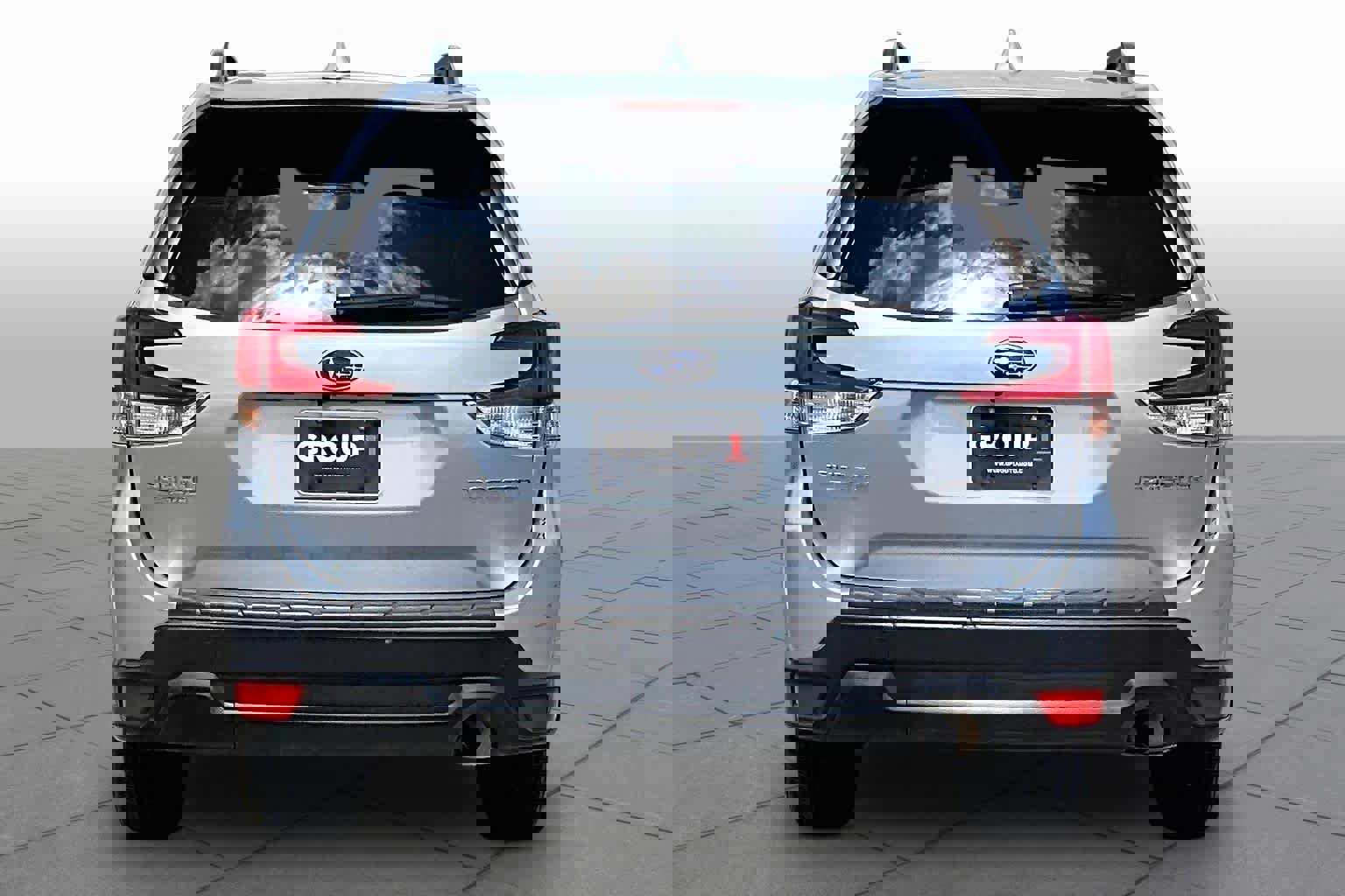 Used 2021 Subaru Forester Premium AWD/4WD image 5