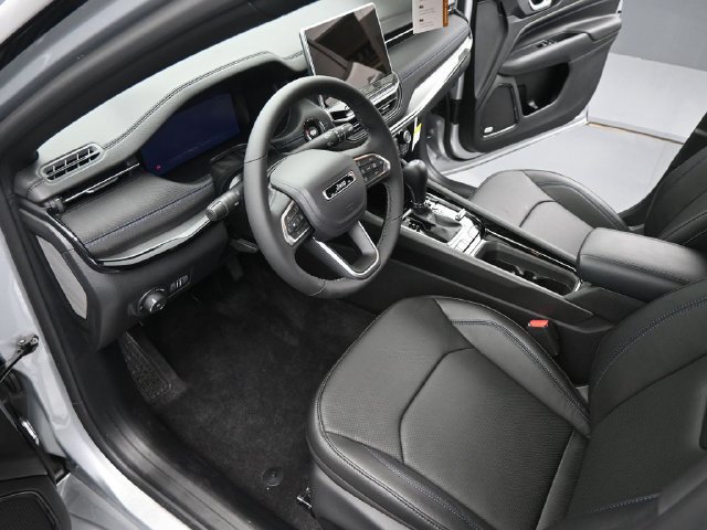 New 2025 Jeep Compass Limited w/ Driver Assist Group I AWD/4WD image 11