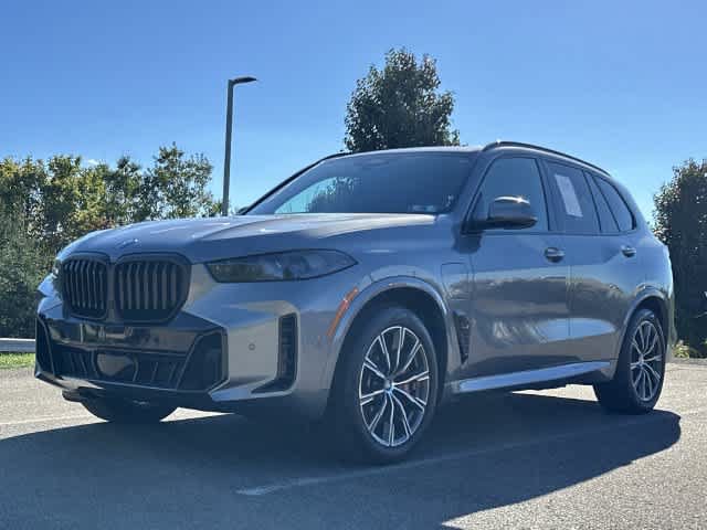 Used 2024 BMW X5 xDrive50e w/ M Sport Package AWD/4WD image 28