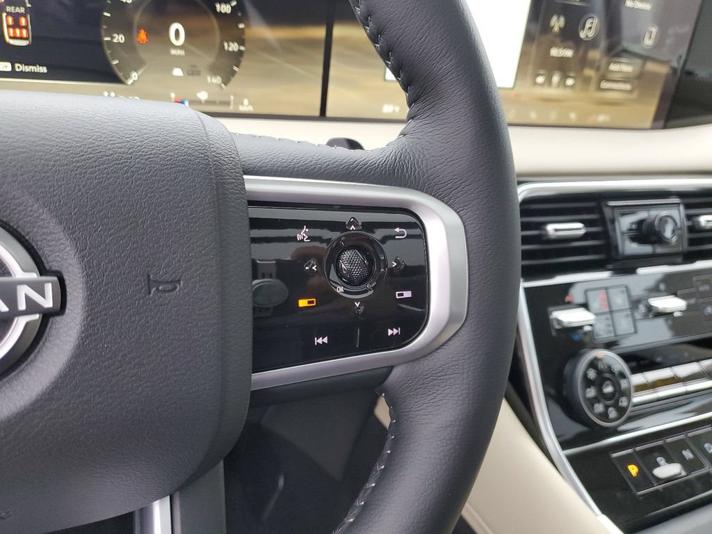 New 2026 Nissan Armada Platinum AWD/4WD image 24