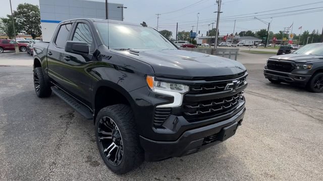 Used 2022 Chevrolet Silverado 1500 RST AWD/4WD image 4
