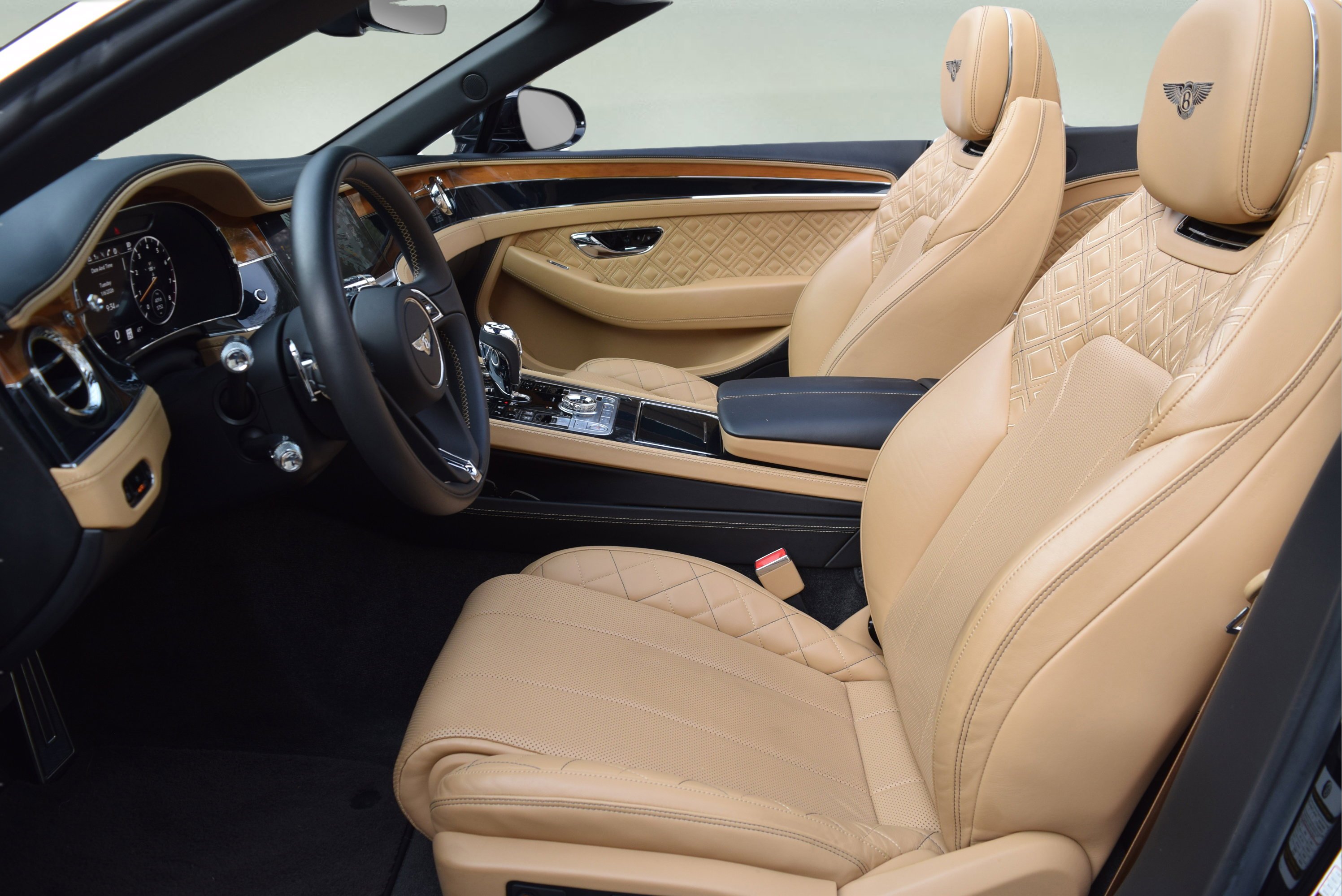 Used 2020 Bentley Continental GT image 31