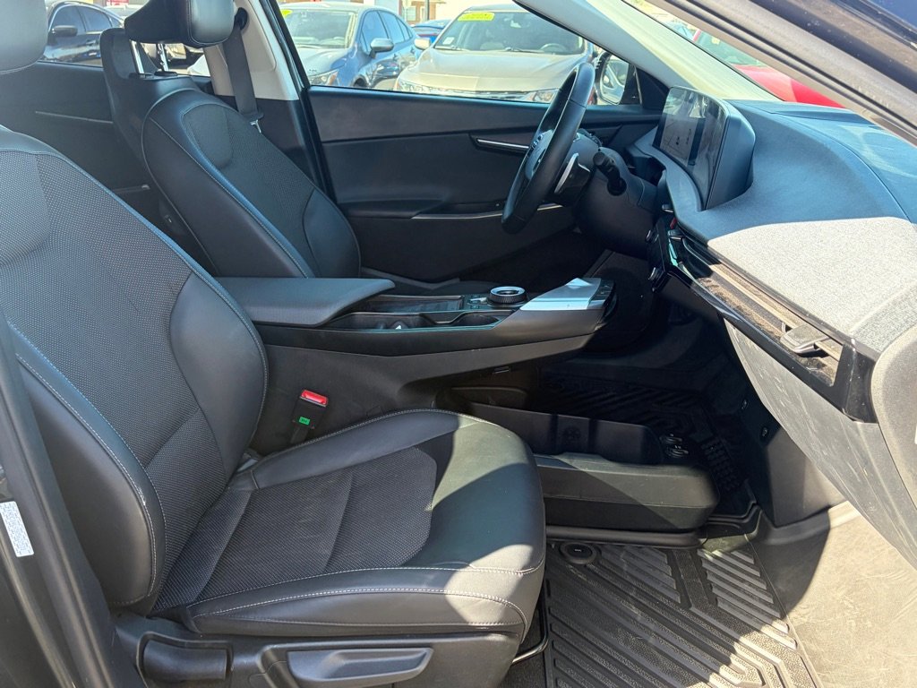 Used 2024 Kia EV6 Light image 12